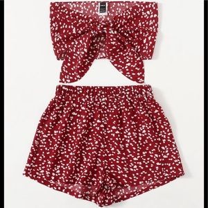 NWT Plus Tube Knot Front Top And Short Set
